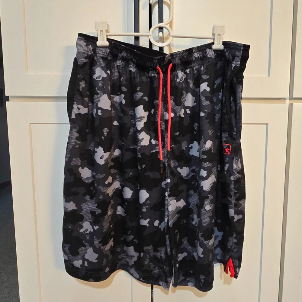 And1 Black and Grey Camouflage Shorts Men Size 2X  Black Gray Grey - Picture 3 of 7